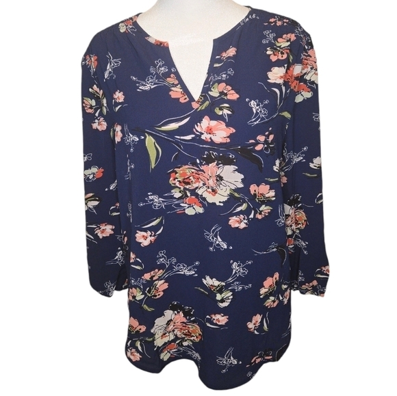 NWOT Fun2Fun 3/4 Length Sleeve Navy Floral Blouse with Splitneck Size S - Picture 1 of 13